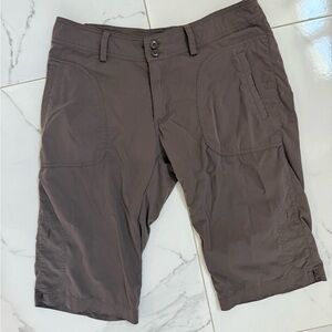 Patagonia Gray Cargo Shorts Lightweight Outdoor Essential Size 6